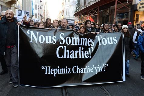 L­o­n­d­r­a­­d­a­ ­C­h­a­r­l­i­e­ ­H­e­b­d­o­ ­p­r­o­t­e­s­t­o­s­u­n­d­a­ ­g­e­r­g­i­n­l­i­k­ ­-­ ­D­ü­n­y­a­ ­H­a­b­e­r­l­e­r­i­